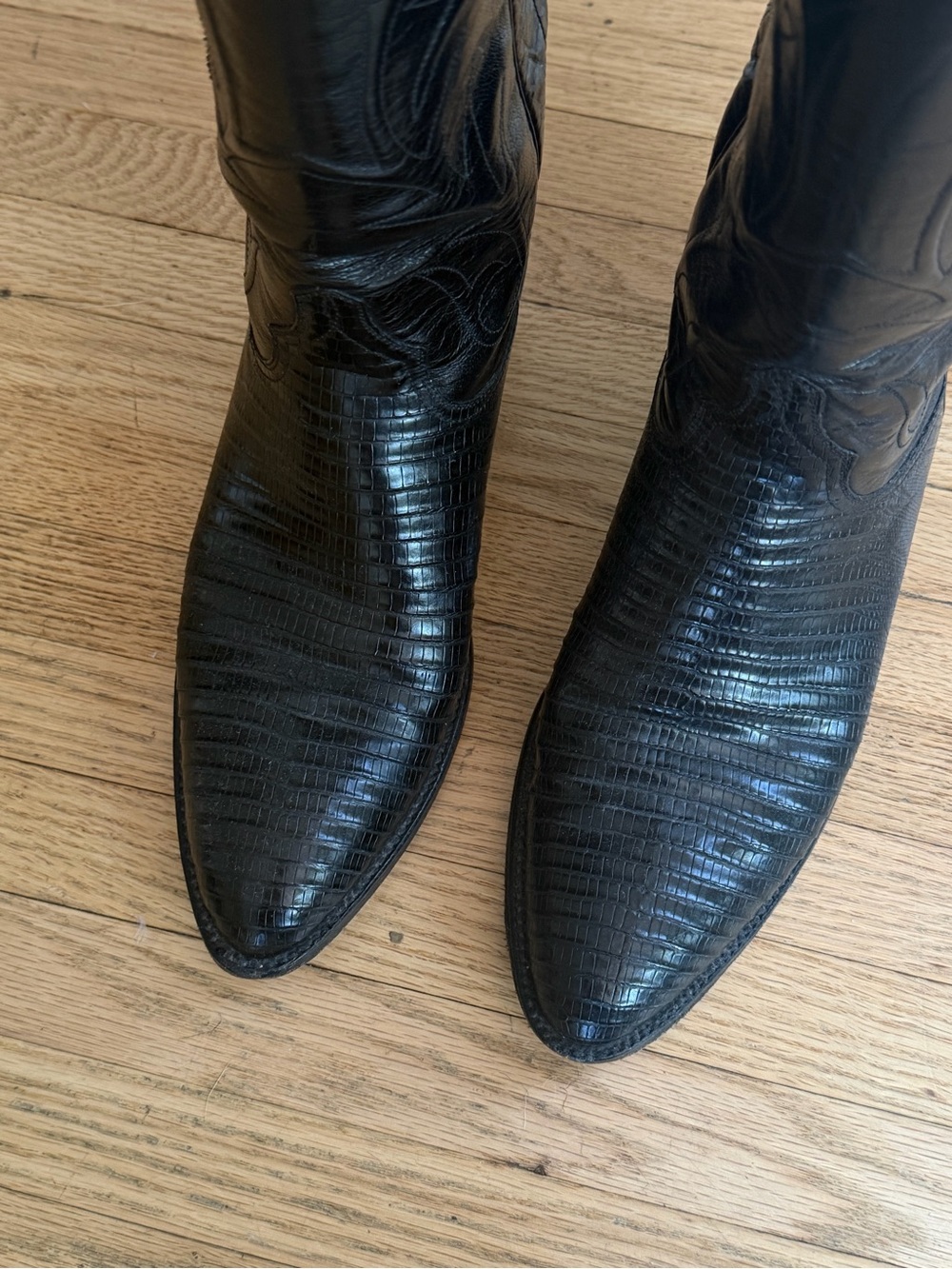 Lucchese Leather Women's Lizard Cowboy Boots - Picture 4 of 15